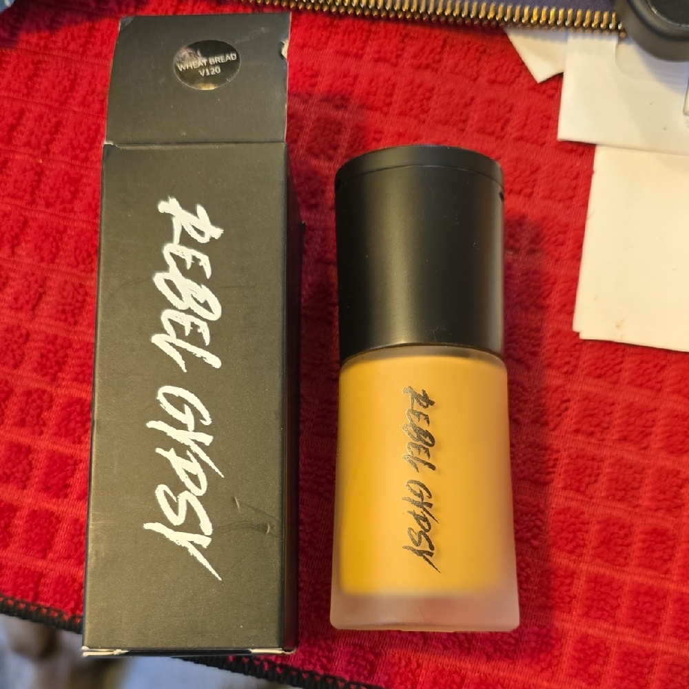 Rebel Gypsy- Full Coverage Foundation In Shade- Wheat Bread